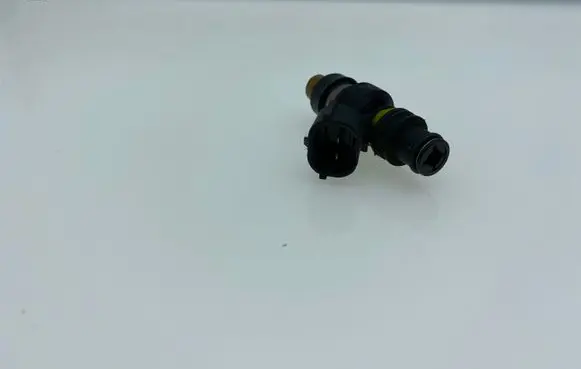 Subaru Legacy Fuel injector FBYCG50 5005617