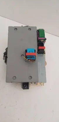 Alfa Romeo 147 Fuse module 50504853
