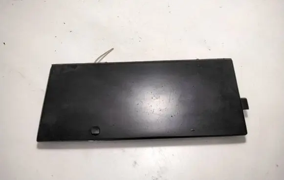 BMW 5 E34 Front tow hook cap/cover 1973717