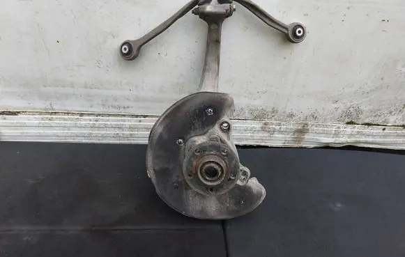 Audi Q5 SQ5 Front wheel hub