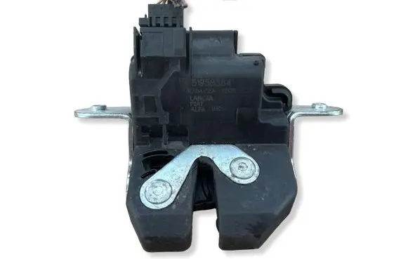 Fiat 500L Tailgate/trunk/boot lock/catch/latch 51958384