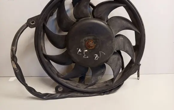 Audi V8 Electric radiator cooling fan 441010102Q