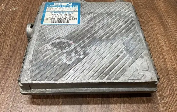 Mercedes-Benz C W202 Engine control unit/module 0145455232