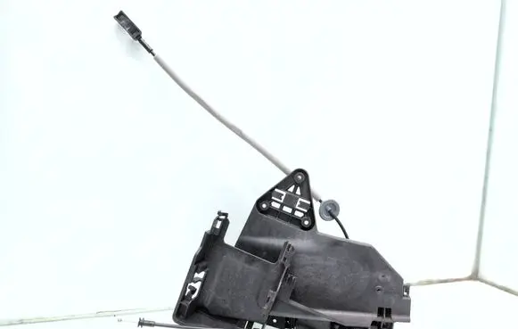 Volvo V60 Front door lock 31301740 A046465 30784315