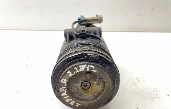 Opel Zafira A Air conditioning (A/C) compressor (pump) 24464152