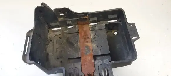 Battery box tray
