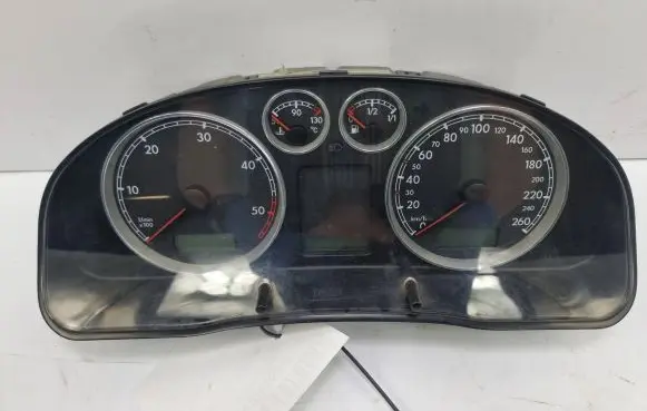 Volkswagen PASSAT B5.5 Speedometer (instrument cluster) 3B0920807G
