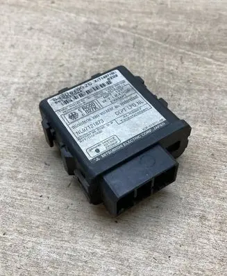 Mazda 323 Immobilizer control unit/module NO98000150R