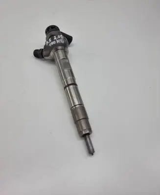 Audi A5 Fuel injector 04l130277p