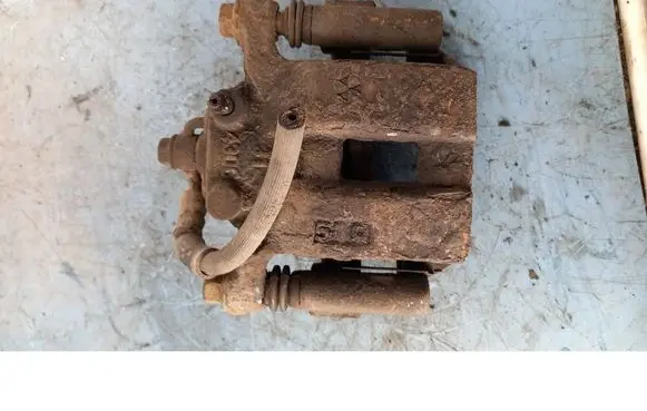 Nissan Quest Rear brake caliper 