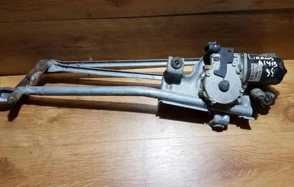 Chrysler Cirrus Front wiper linkage and motor