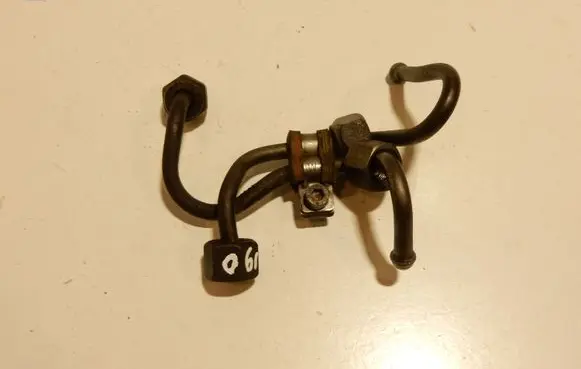 BMW 5 E60 E61 Fuel injector supply line/pipe 56190