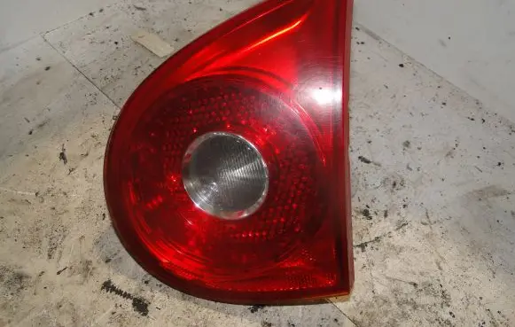 Volkswagen Golf V Tailgate rear/tail lights 285002
