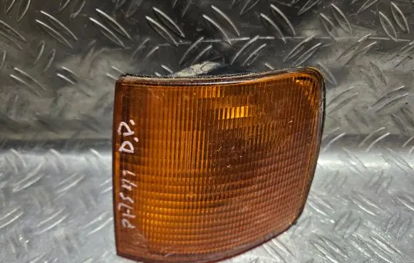 Front indicator light