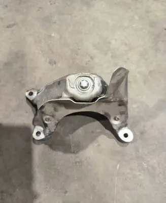 BMW X3M F97 Engine mounting bracket 8053492