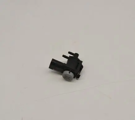 Audi Q5 SQ5 Turbo solenoid valve 1K0906283A