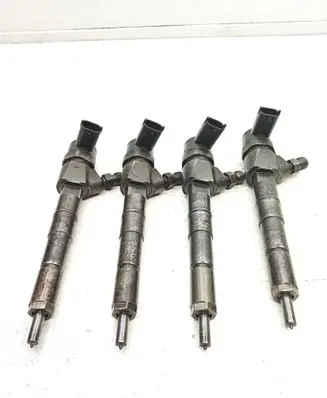 Opel Zafira C Fuel injector 0445110327