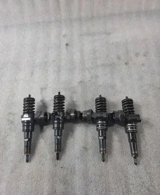 Fuel injectors set