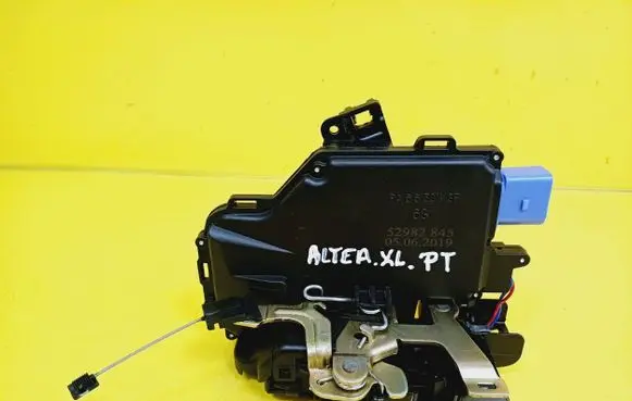 Seat Altea XL Rear door lock
