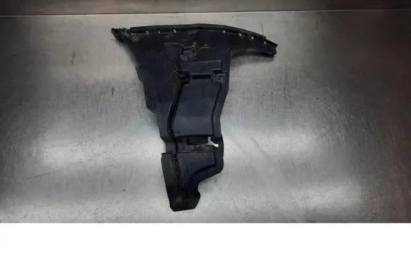 Volvo S60 Front bumper mounting bracket 08693182