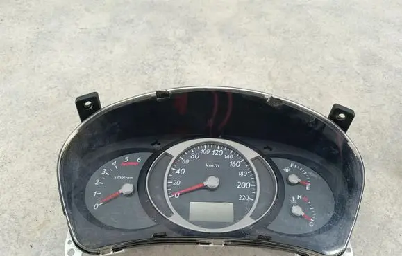 Hyundai Tucson JM Speedometer (instrument cluster) 940132E420