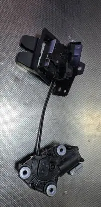 Volvo XC60 Tailgate/trunk/boot lock/catch/latch 32149889
