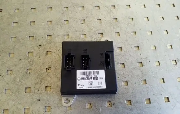 Mercedes-Benz E W211 Other control units/modules 2115452132