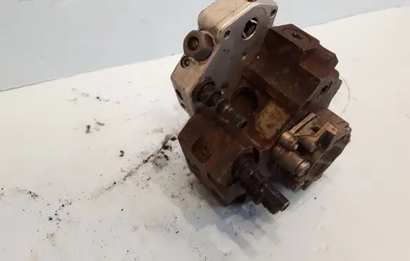 Renault Laguna II Fuel injection high pressure pump 0445010033 8200170377
