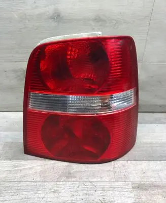 Volkswagen Touran I Tail light bulb cover holder 1T0945258D