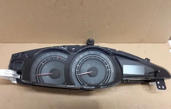 Toyota Verso Speedometer (instrument cluster) 838000F550