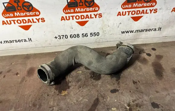 Audi Q5 SQ5 Intercooler hose/pipe 8R0145737N