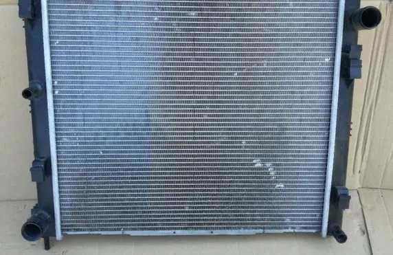 Nissan Juke I F15 Coolant radiator