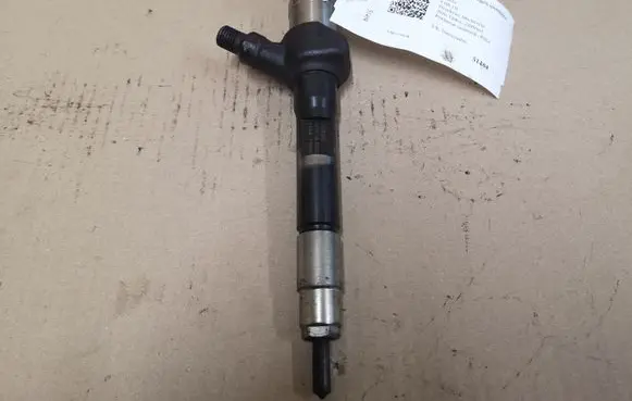 Mazda 6 Fuel injector R2AA 13H50