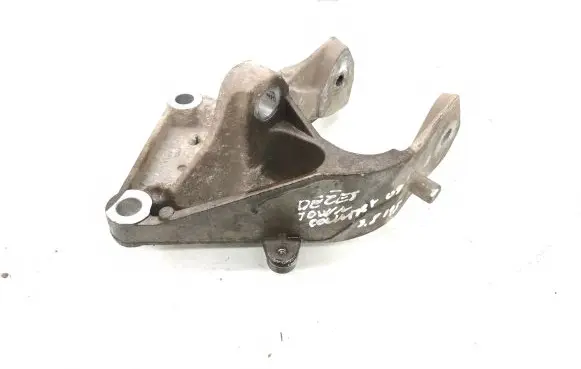 Chrysler Town u0026 Country V Gearbox mounting bracket 04721569AA