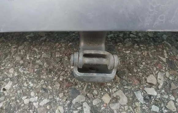Ford S-MAX Tailgate/trunk/boot hinge