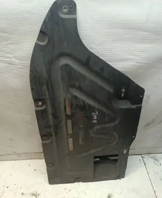 Center/middle under tray cover