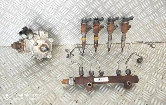 Fuel injector