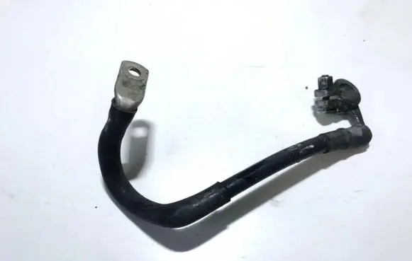 Volkswagen Golf V Positive cable (battery) 1t0971235a