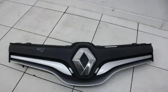 Renault Kangoo II Front bumper upper radiator grill 