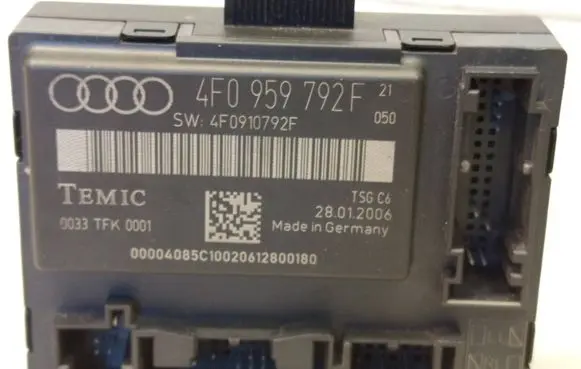 Audi A6 S6 C6 4F Door control unit/module 4F0959792F