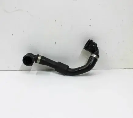 BMW 5 G30 G31 Engine coolant pipe/hose
