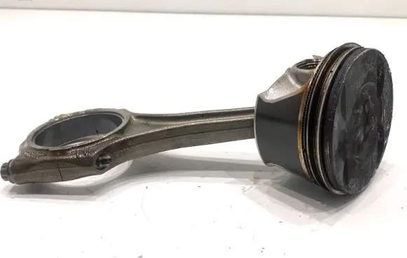 Audi A6 Allroad C8 Piston with connecting rod R6MK