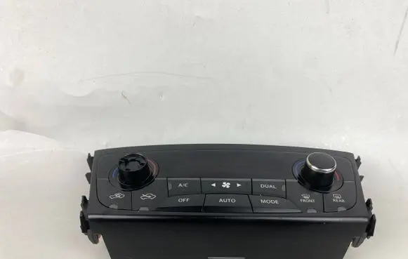 Suzuki SX4 S-Cross Climate control unit 3951061M10 39510-61M10