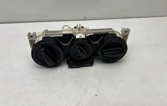 Volkswagen Golf IV Climate control unit 1J0820045F