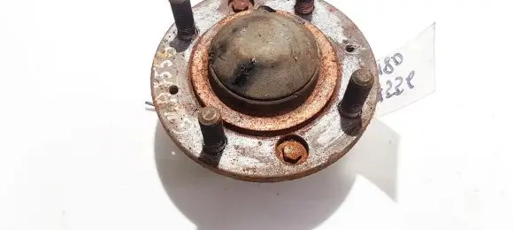 Volvo S40, V40 Rear wheel hub