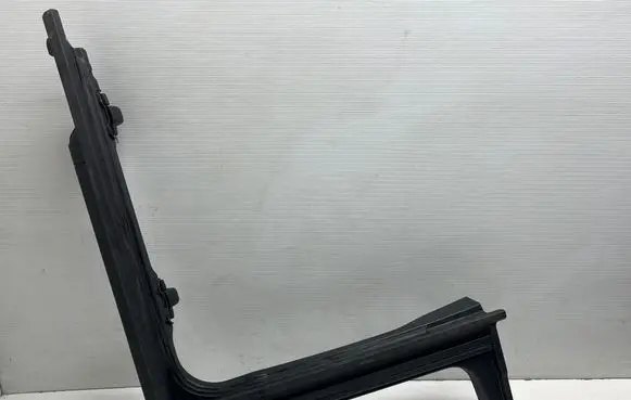 Jeep Wrangler Front door window/glass frame 68251570AE