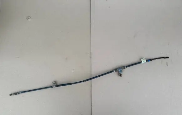 Mitsubishi Pajero Handbrake/parking brake wiring cable MB928188