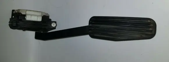 Volvo S60 Accelerator throttle pedal 9496821