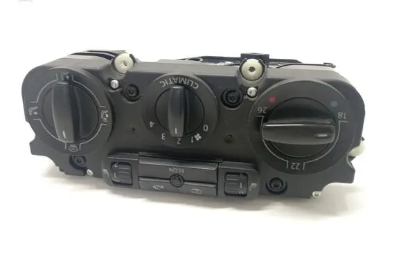Volkswagen Golf V Climate control unit F74730921 53701
