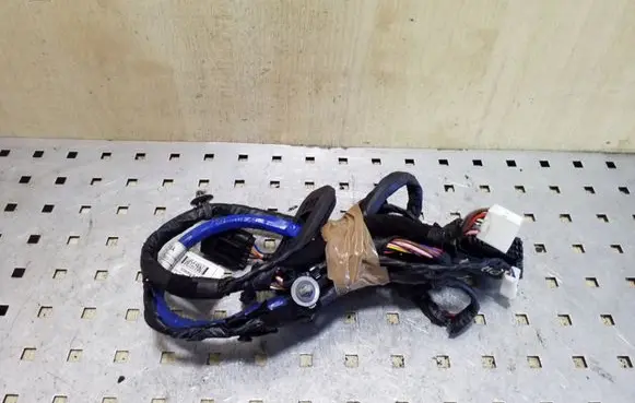 KIA Sportage Front door wiring loom 916103U020